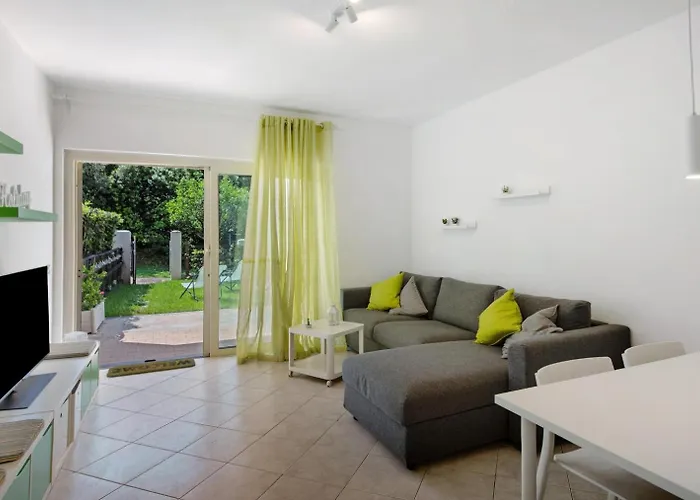 House Apartman *